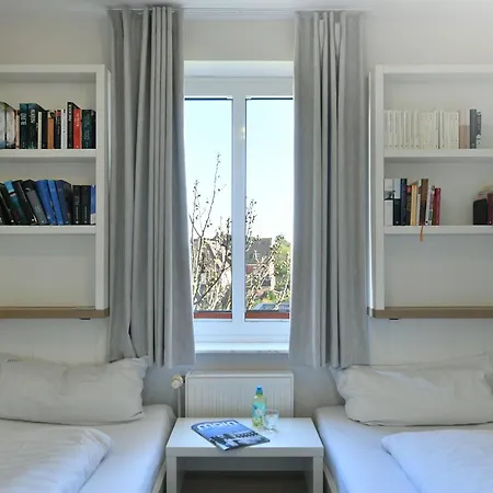 Haus Duenenblick 11 *
