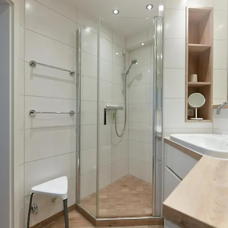 Haus Duenenblick 11 *